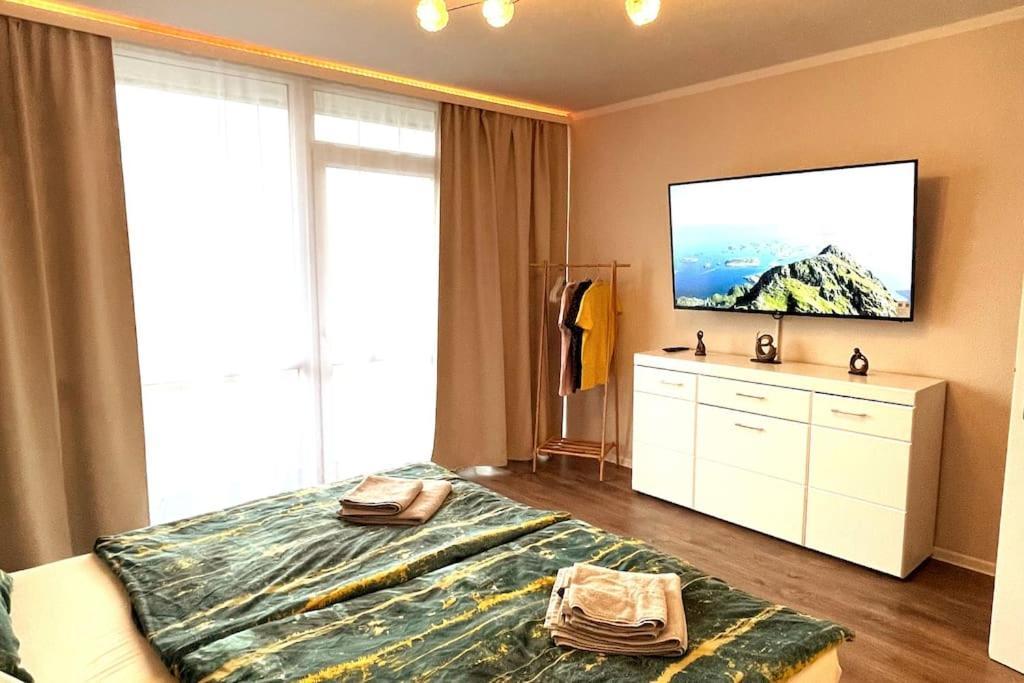 Grosse 3-Zimmer Wohnung, Zentrale Lage. Мильгейм-на-Руре Экстерьер фото