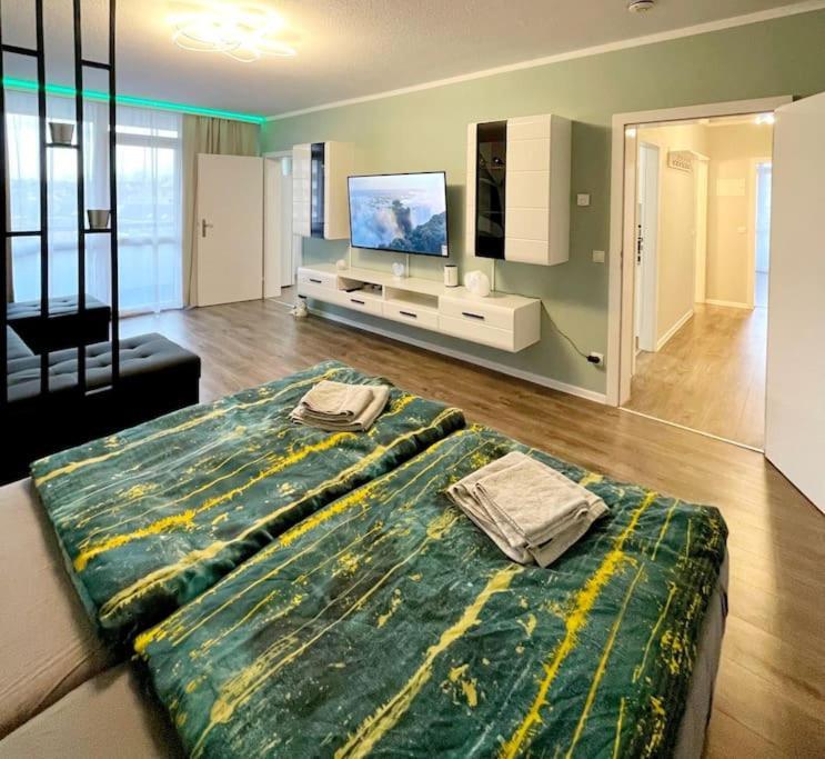 Grosse 3-Zimmer Wohnung, Zentrale Lage. Мильгейм-на-Руре Экстерьер фото