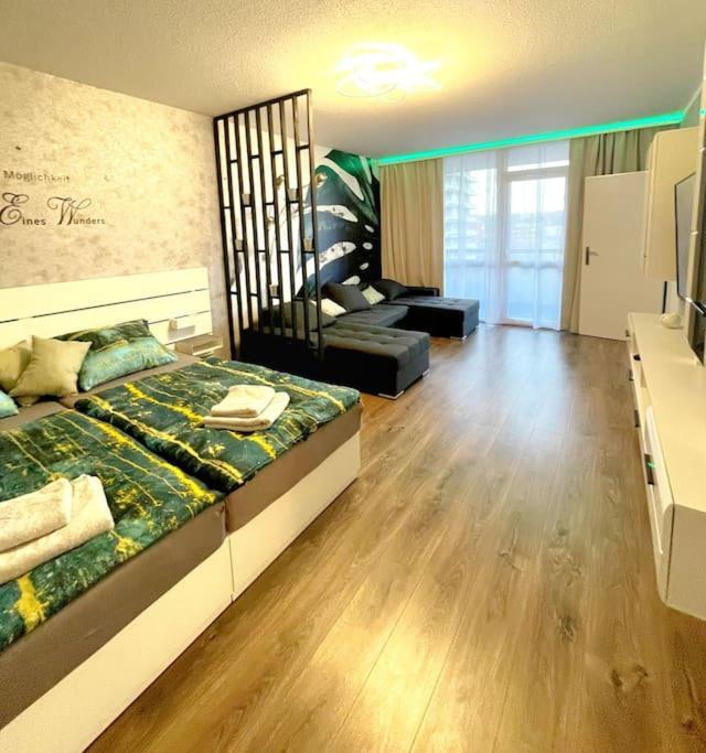Grosse 3-Zimmer Wohnung, Zentrale Lage. Мильгейм-на-Руре Экстерьер фото