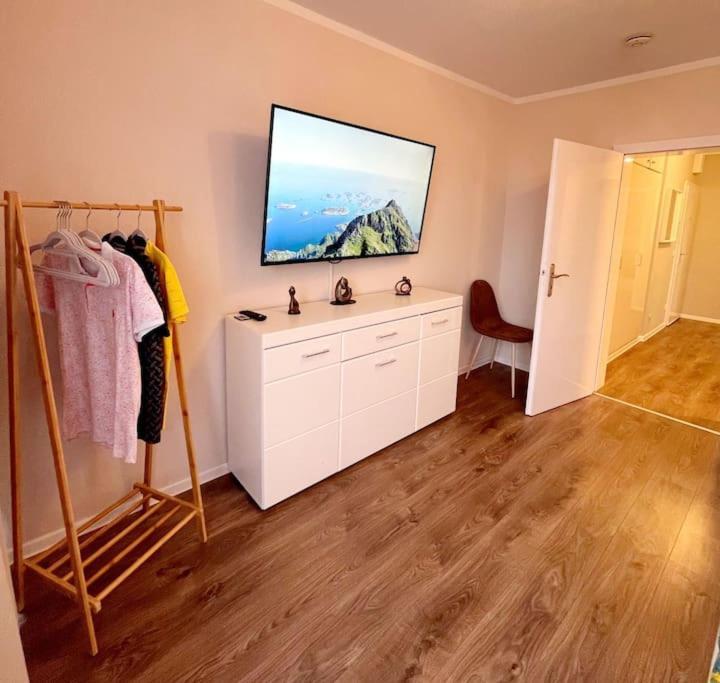 Grosse 3-Zimmer Wohnung, Zentrale Lage. Мильгейм-на-Руре Экстерьер фото