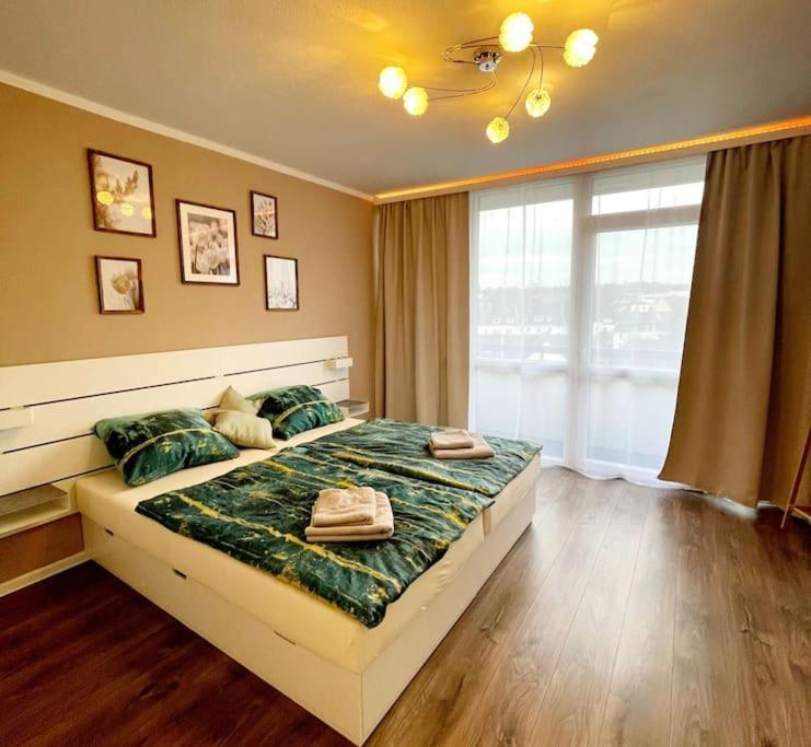 Grosse 3-Zimmer Wohnung, Zentrale Lage. Мильгейм-на-Руре Экстерьер фото