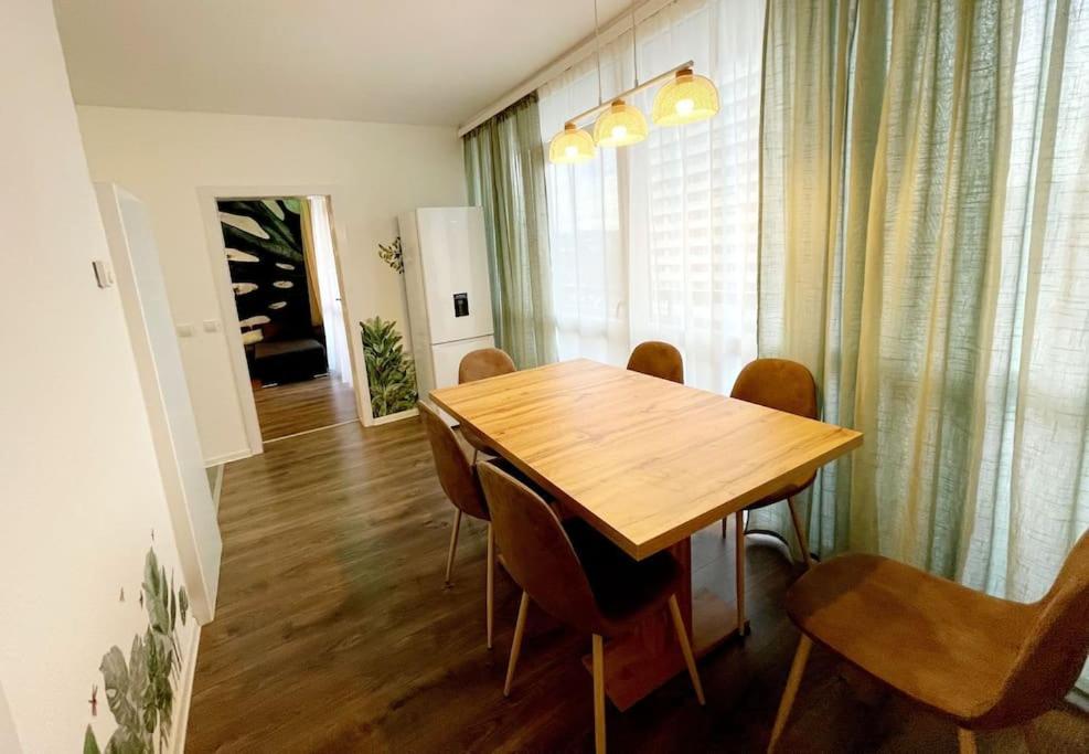 Grosse 3-Zimmer Wohnung, Zentrale Lage. Мильгейм-на-Руре Экстерьер фото