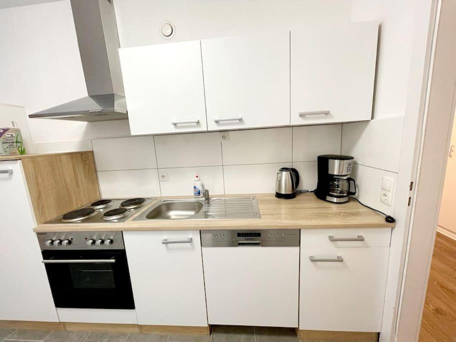 Grosse 3-Zimmer Wohnung, Zentrale Lage. Мильгейм-на-Руре Экстерьер фото