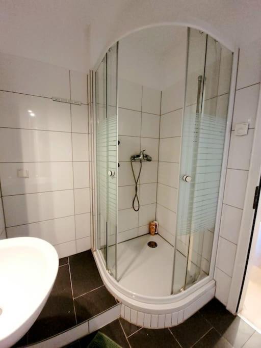 Grosse 3-Zimmer Wohnung, Zentrale Lage. Мильгейм-на-Руре Экстерьер фото